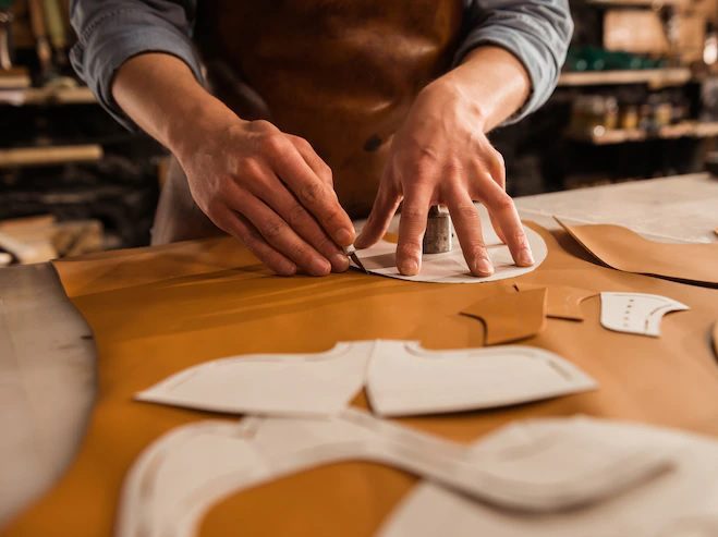 برش چرم، ابزارها و روشها